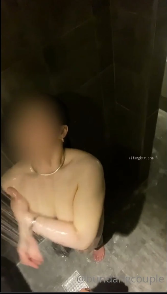 精飲人形 フェラチオ大好き黒髪ちゃんと着せ替え露出デート